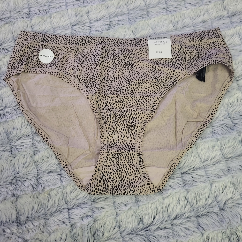 Nwt alfani tan animal print panty 1x